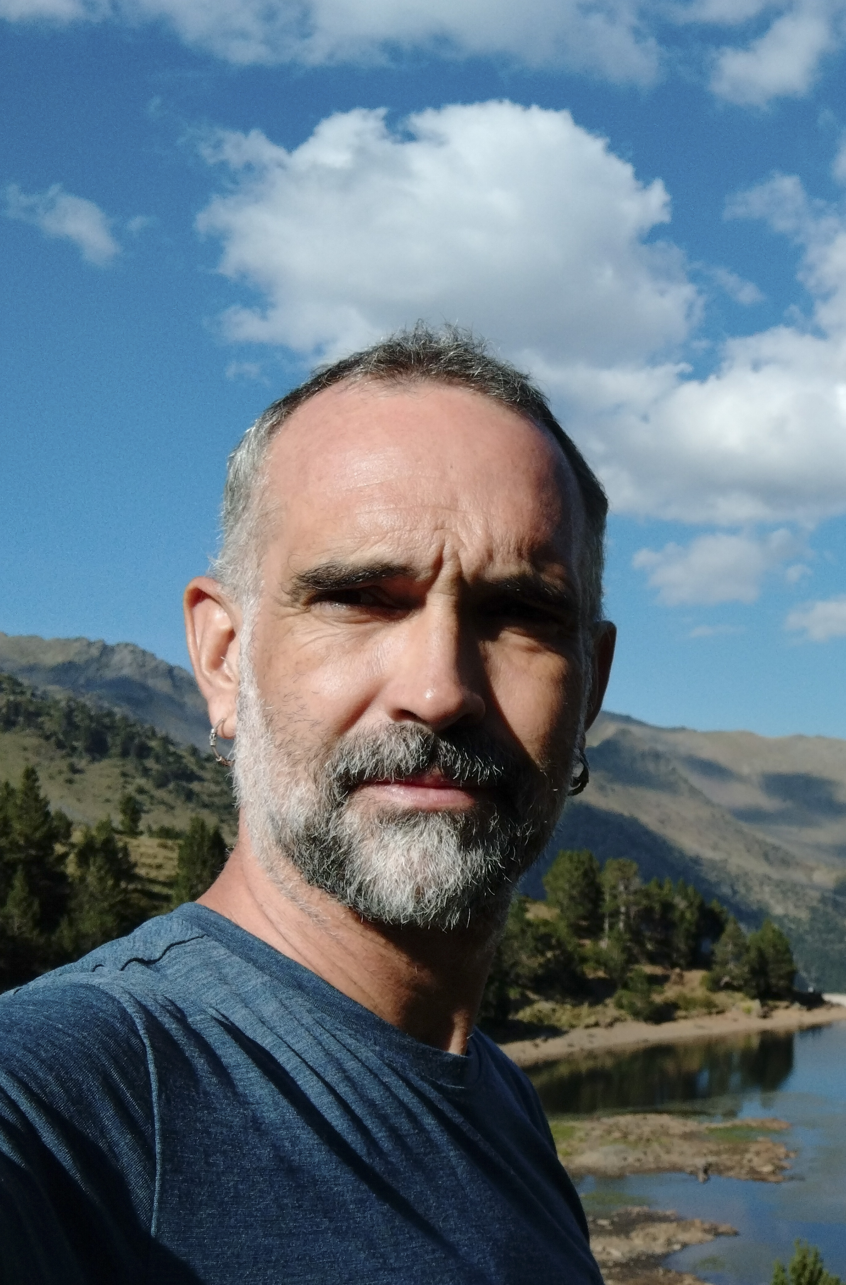 Prof. Dr. Daniel Bellasteros